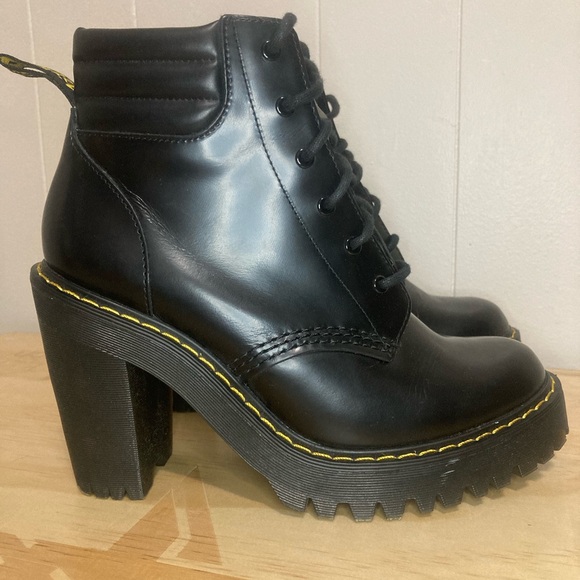 Dr. Martens Persephone Heeled Boots NWOT size 6 - Picture 2 of 10